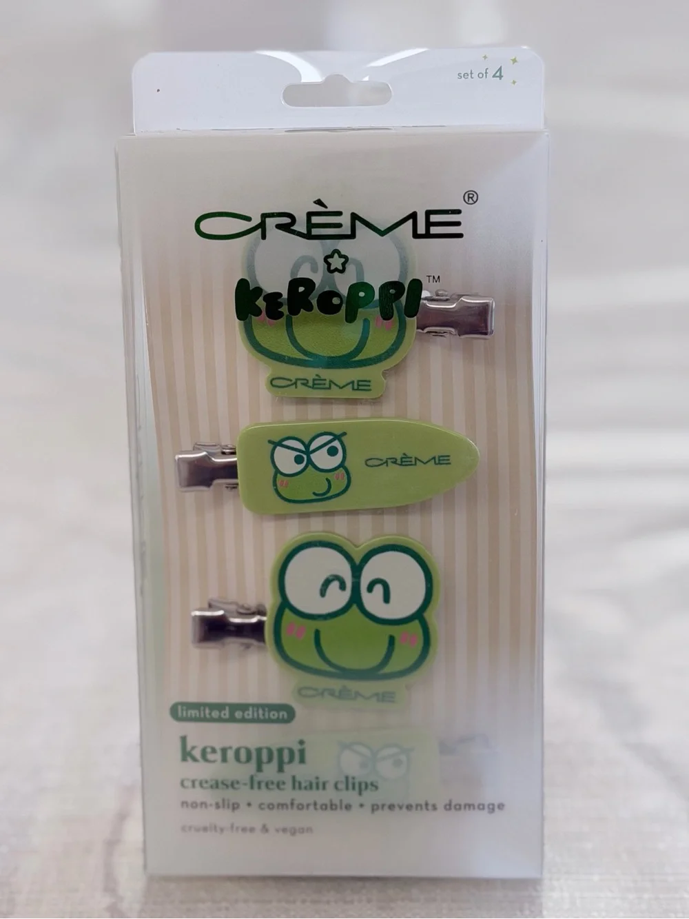 Limited edition The Crème Shop x Keroppi Green Hair Clips - Set of 4